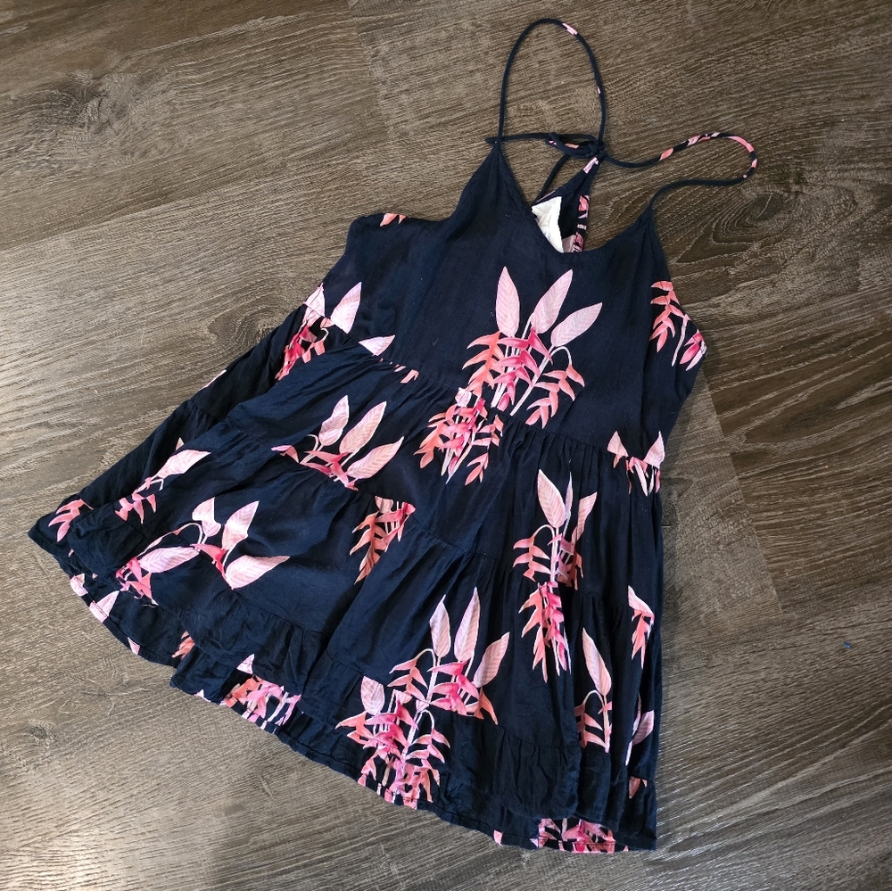 Acacia swimwear honey heliconia Bahamas dress size L